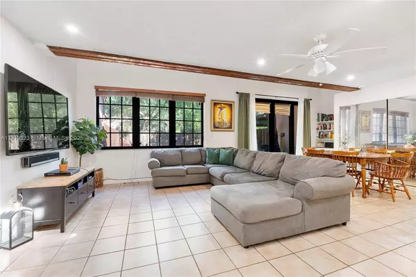 3413 S Atlanta Dr #3413, Hollywood, FL 33021