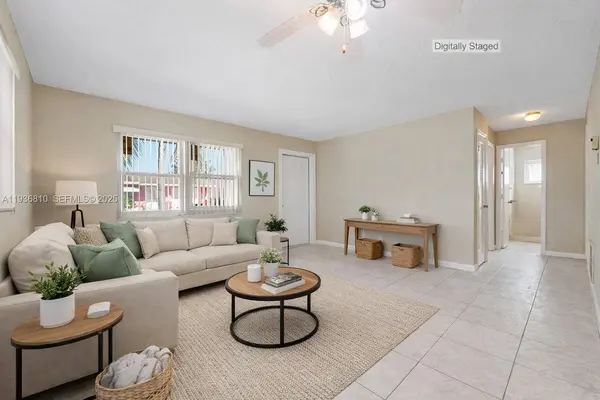 5010 NW 51st St, Tamarac, FL 33319