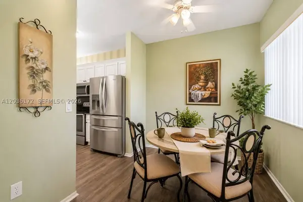 7715 Yardley Dr #212, Tamarac, FL 33321