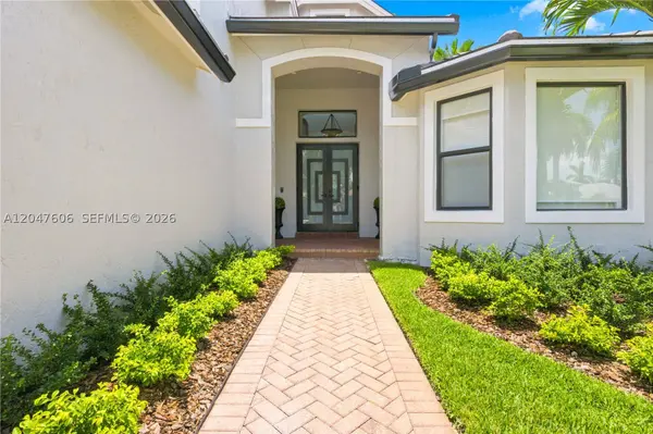 3061 SW 189th Ter, Miramar, FL 33029