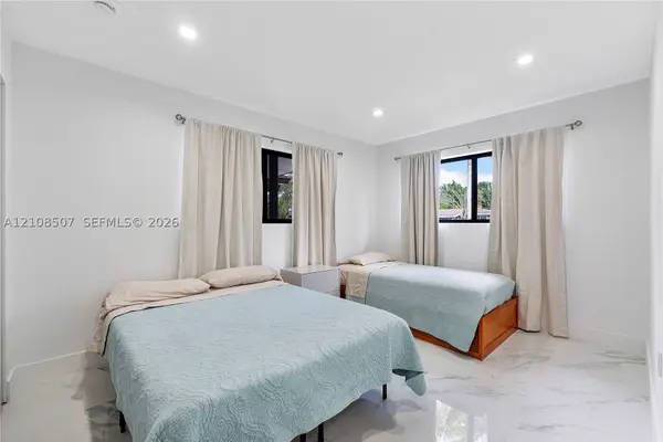 451 SW 38th Ter #1, Fort Lauderdale, FL 33312