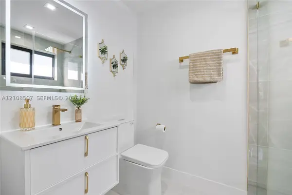 451 SW 38th Ter #1, Fort Lauderdale, FL 33312