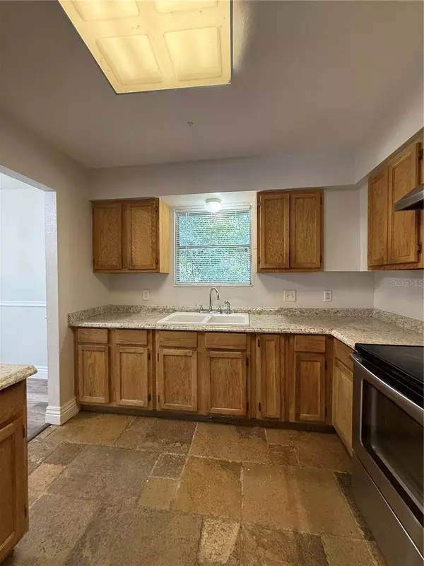 1523 S MELLONVILLE AVE, Sanford, FL 32771