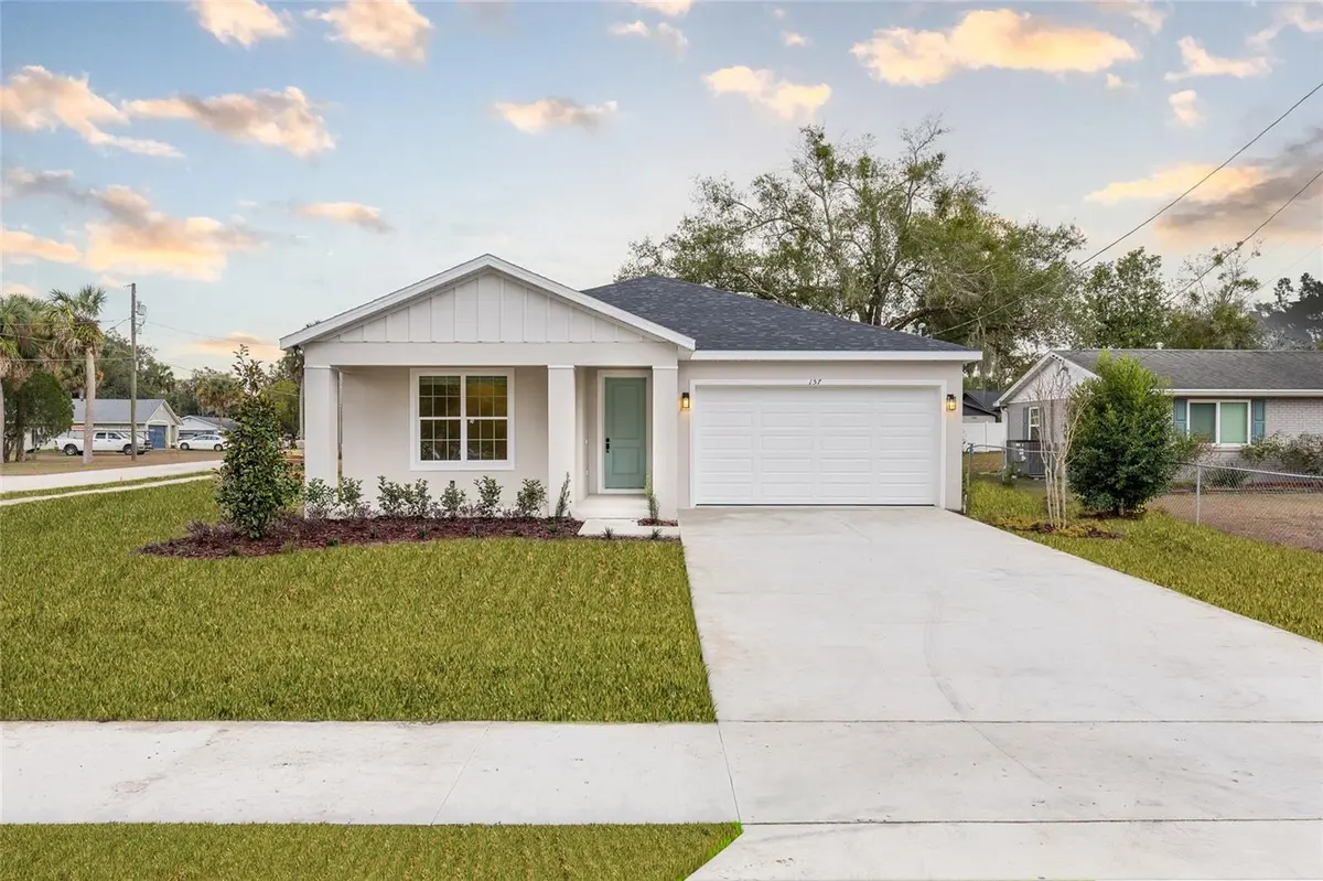 157 Plantation Rd, Debary, FL 32713-3827