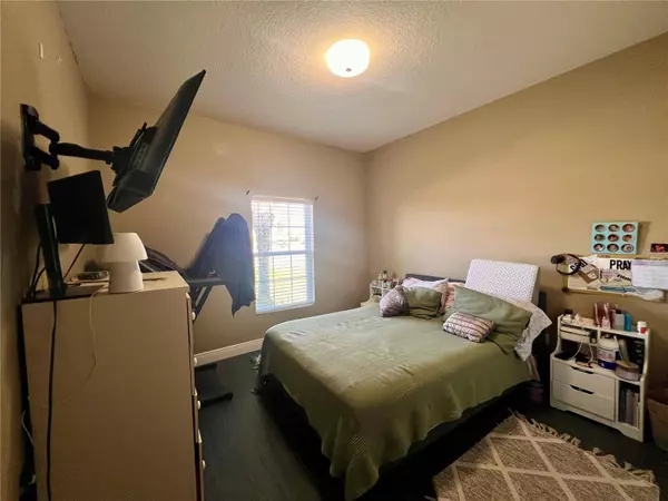 3951 ETERNITY CIR, St Cloud, FL 34772