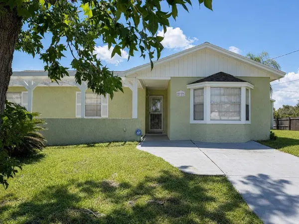 2777 GREEN MEADOW CIR, Kissimmee, FL 34741
