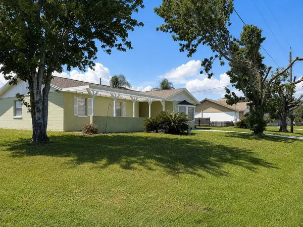2777 GREEN MEADOW CIR, Kissimmee, FL 34741