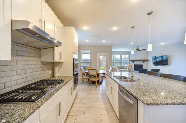 59 Pioneer Canyon PL, Tomball, TX 77375