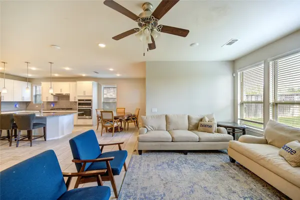 59 Pioneer Canyon PL, Tomball, TX 77375