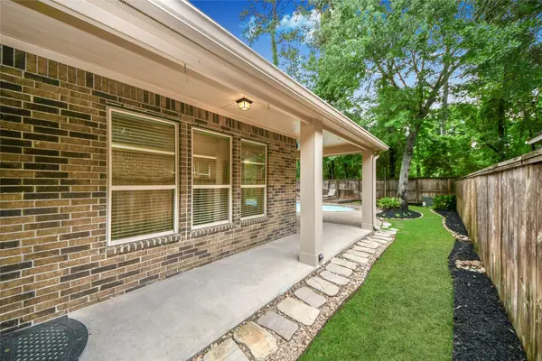 18 Blue Wildflower PL, The Woodlands, TX 77354