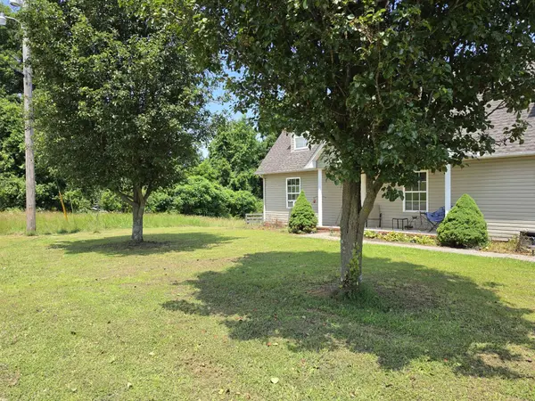 202 Ridgewood Ln, Shelbyville, TN 37160