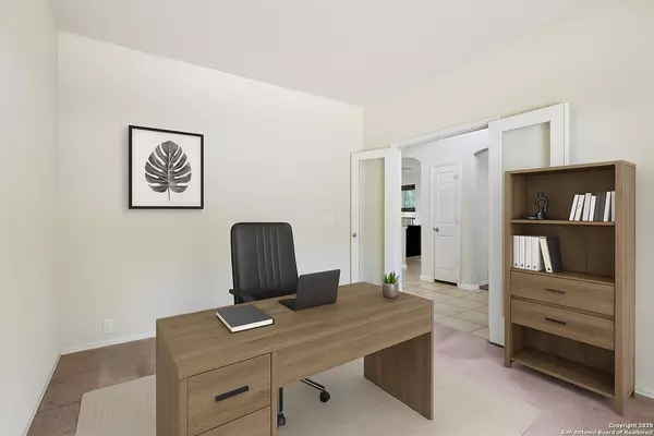 8203 Setting Moon, San Antonio, TX 78255