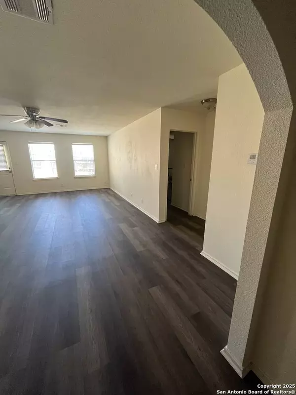 7234 Autumn Wls, Converse, TX 78109