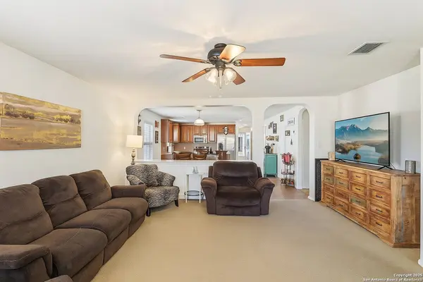 459 Dolly Dr, Converse, TX 78109