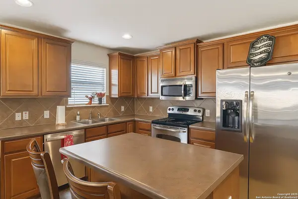 459 Dolly Dr, Converse, TX 78109