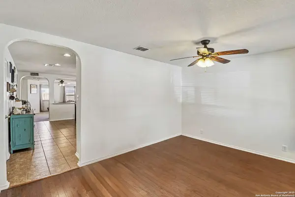 459 Dolly Dr, Converse, TX 78109