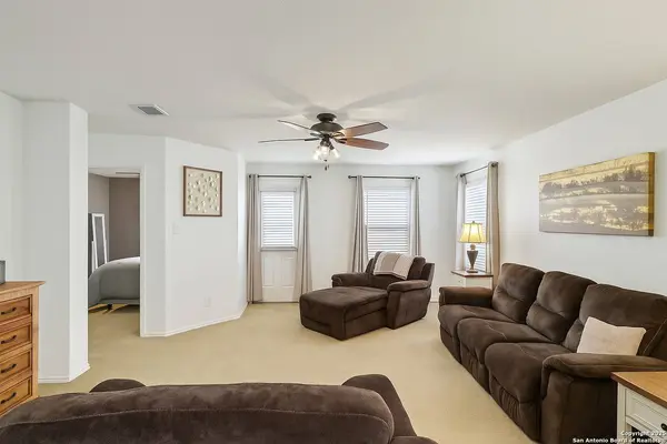 459 Dolly Dr, Converse, TX 78109