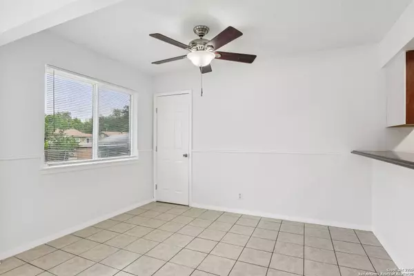 4511 Glen Loche, San Antonio, TX 78217