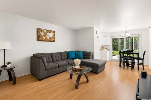 4802 Castle Bridge, San Antonio, TX 78218