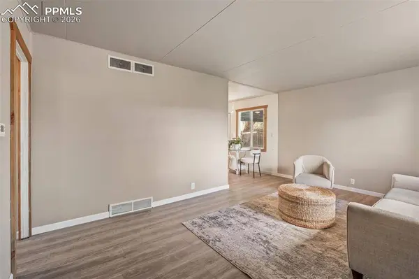 409 Burlington AVE, Colorado Springs, CO 80905