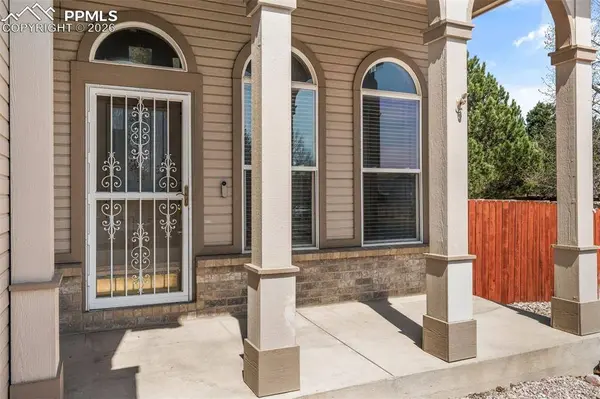 5136 Sacred Feather DR, Colorado Springs, CO 80916