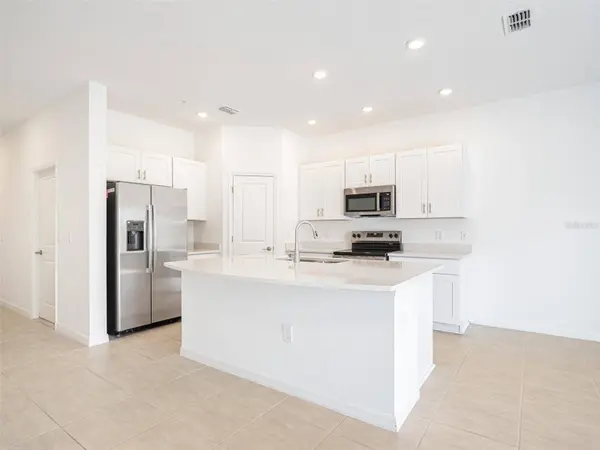 5140 QUAKERS PL, St Cloud, FL 34769