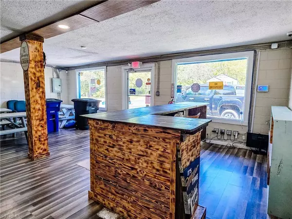 1515 Fancy Gap RD, Mount Airy, NC 27030