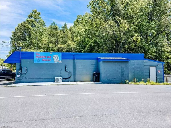 1515 Fancy Gap RD, Mount Airy, NC 27030