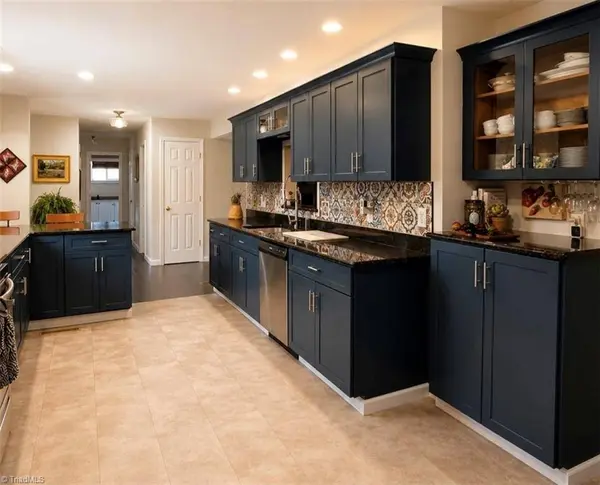 474 Surry Gadsberry RD, Pilot Mountain, NC 27041