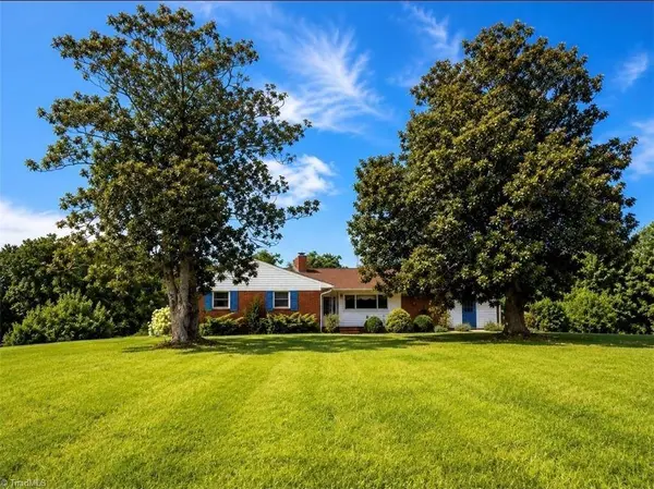 474 Surry Gadsberry RD, Pilot Mountain, NC 27041