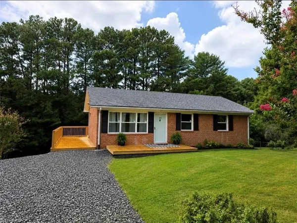 184 Terri LN, Mount Airy, NC 27030