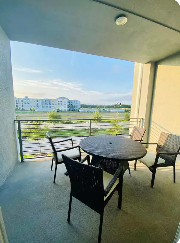 Kissimmee, FL 34746-5511,4741 Clock Tower Dr #305