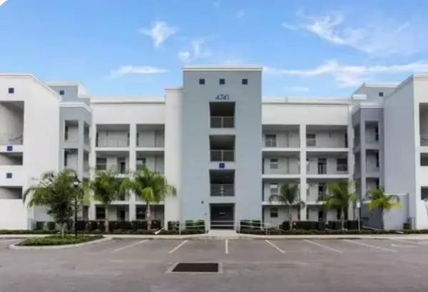 4741 Clock Tower Dr #305, Kissimmee, FL 34746-5511