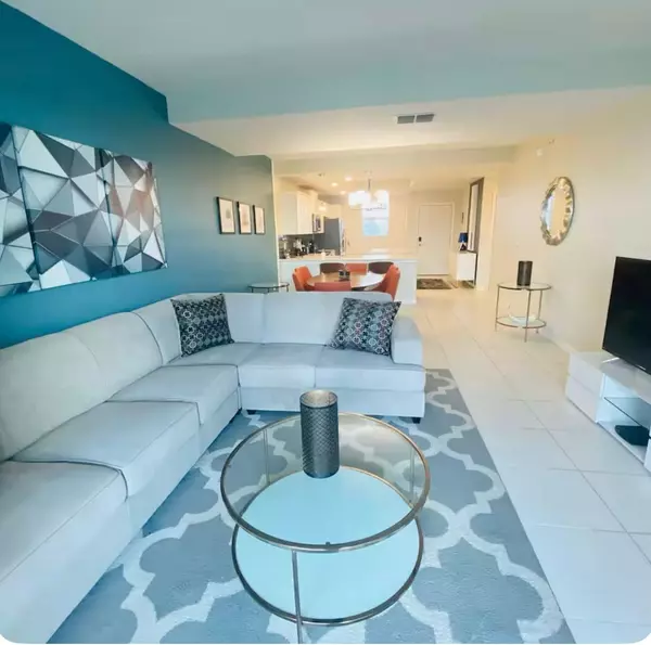 Kissimmee, FL 34746-5511,4741 Clock Tower Dr #305