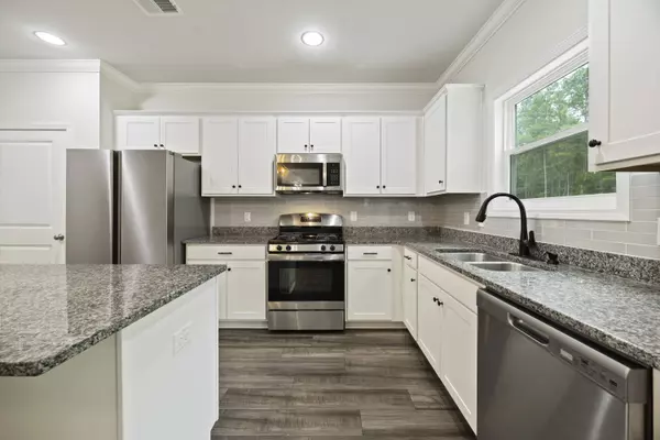 296 Torslanda Ln, Summerville, SC 29486