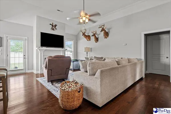 1337 Millbank Dr, Florence, SC 29501