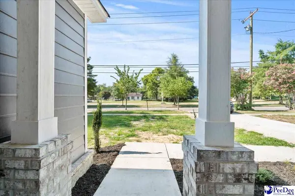 609 E Pine St, Florence, SC 29506