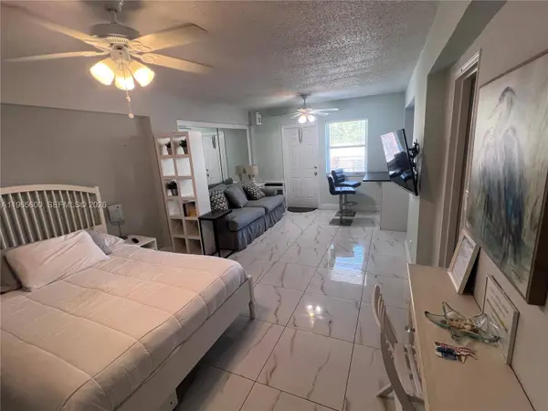 321 Wilson ST #A203, Hollywood, FL 33019