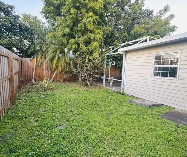 11117 HUXLEY AVE, Orlando, FL 32837