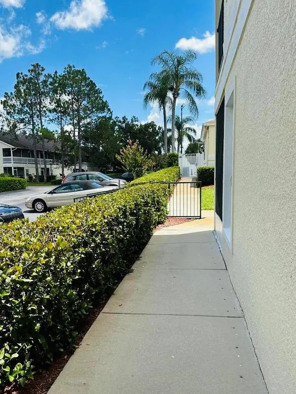 8804 GRAND PALMS CIR #A, Kissimmee, FL 34747