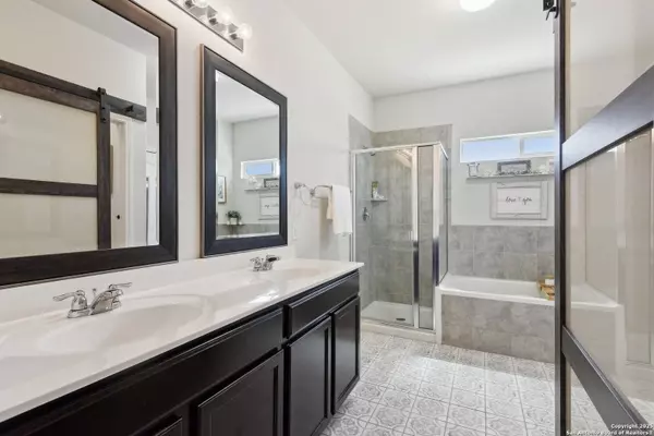 5910 Brahms Way, San Antonio, TX 78252