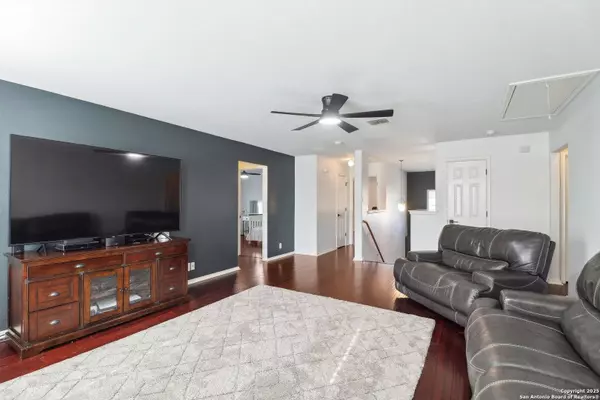 445 Turnberry Way, Cibolo, TX 78108