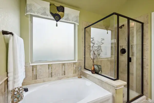 112 VISTA DEL REY, Cibolo, TX 78108-3372
