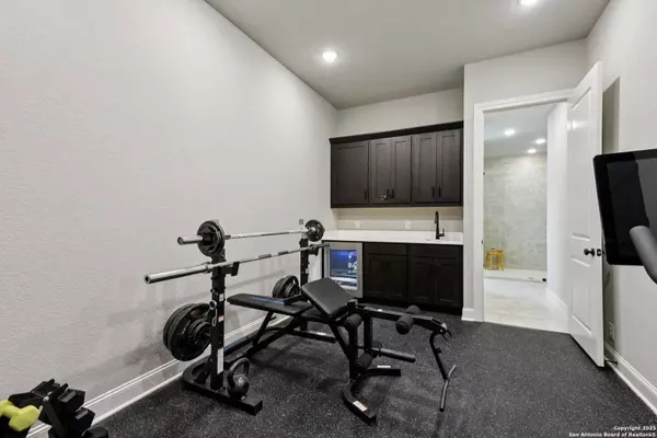 22810 Avon, San Antonio, TX 78258