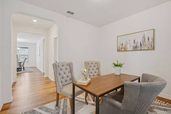 5222 Wolf Bane, San Antonio, TX 78261