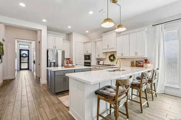 9403 Aggie Run, San Antonio, TX 78254