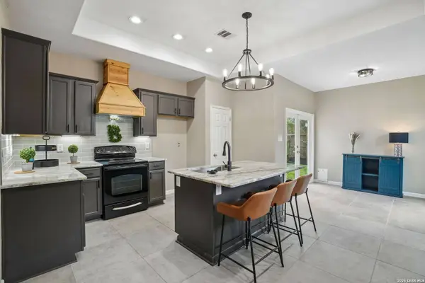 2936 Redtip Dr, Schertz, TX 78108