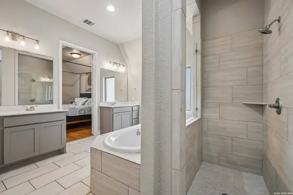 526 ORCHARD WAY, New Braunfels, TX 78132