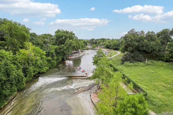 464 S WASHINGTON AVENUE, New Braunfels, TX 78130