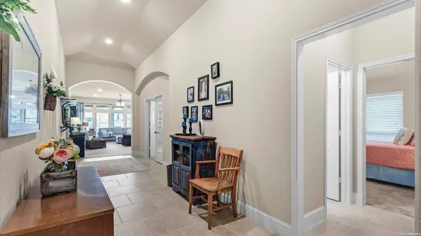 2137 Pioneer Pass, Seguin, TX 78155